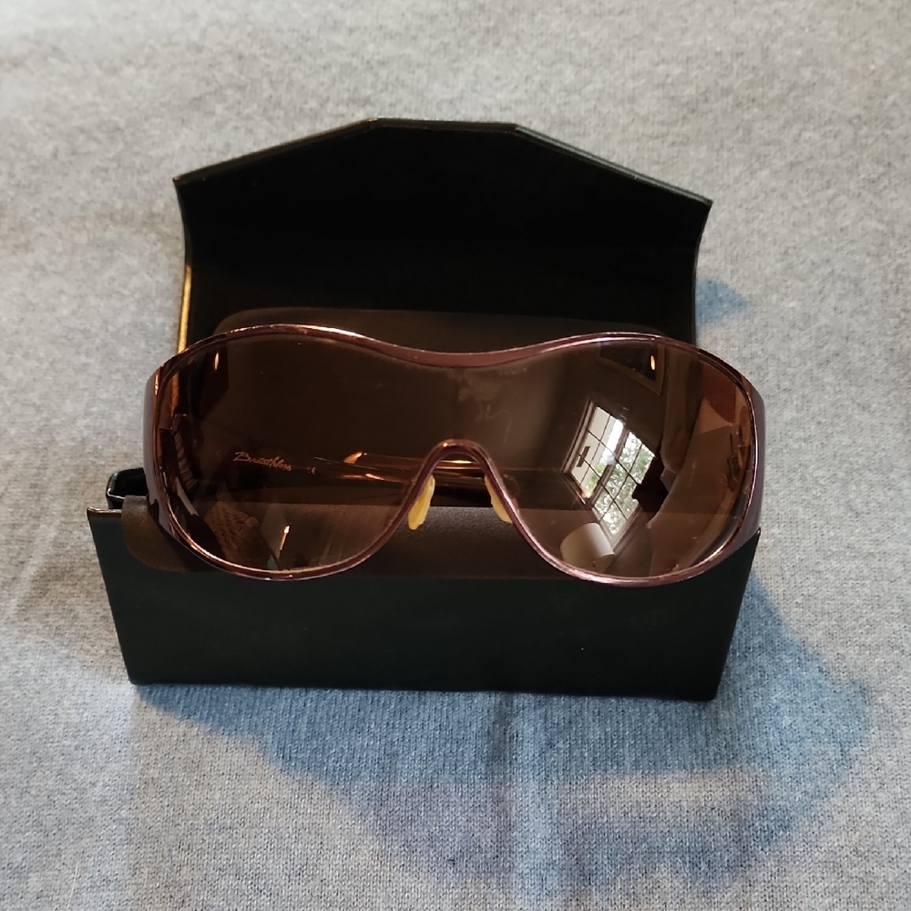 Oakley Chic Brown Sunglasses